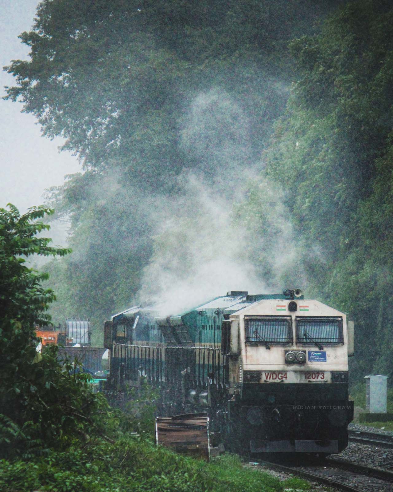 Indian Railways train photograph 33 by Ramnath Bhat