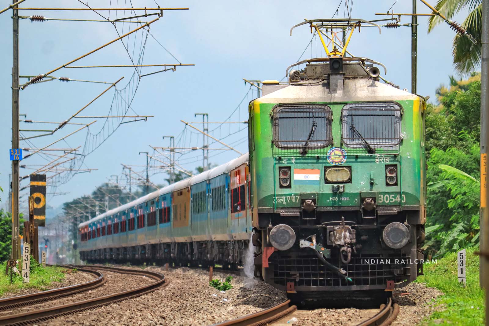 Indian Railways train photograph 40 by Ramnath Bhat
