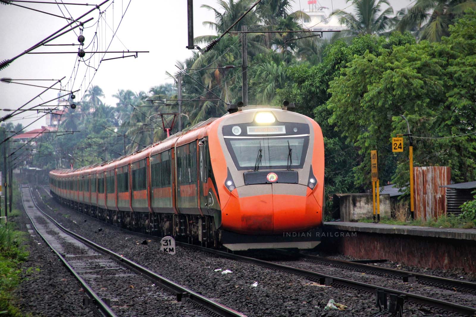 Indian Railways train photograph 9 by Ramnath Bhat