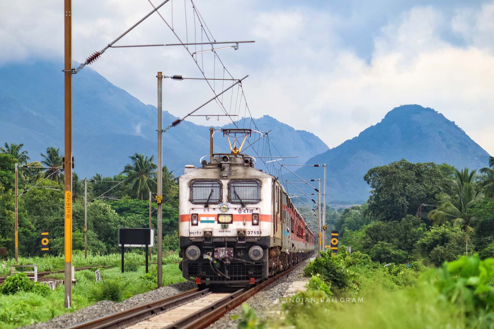 Indian Railways train photograph 35 by Ramnath Bhat